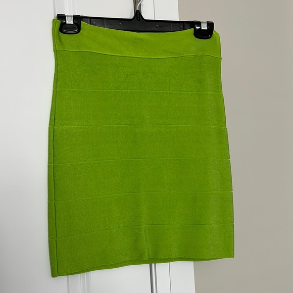 Bebe Bandage Lime Green Skirt - Picture 1 of 4